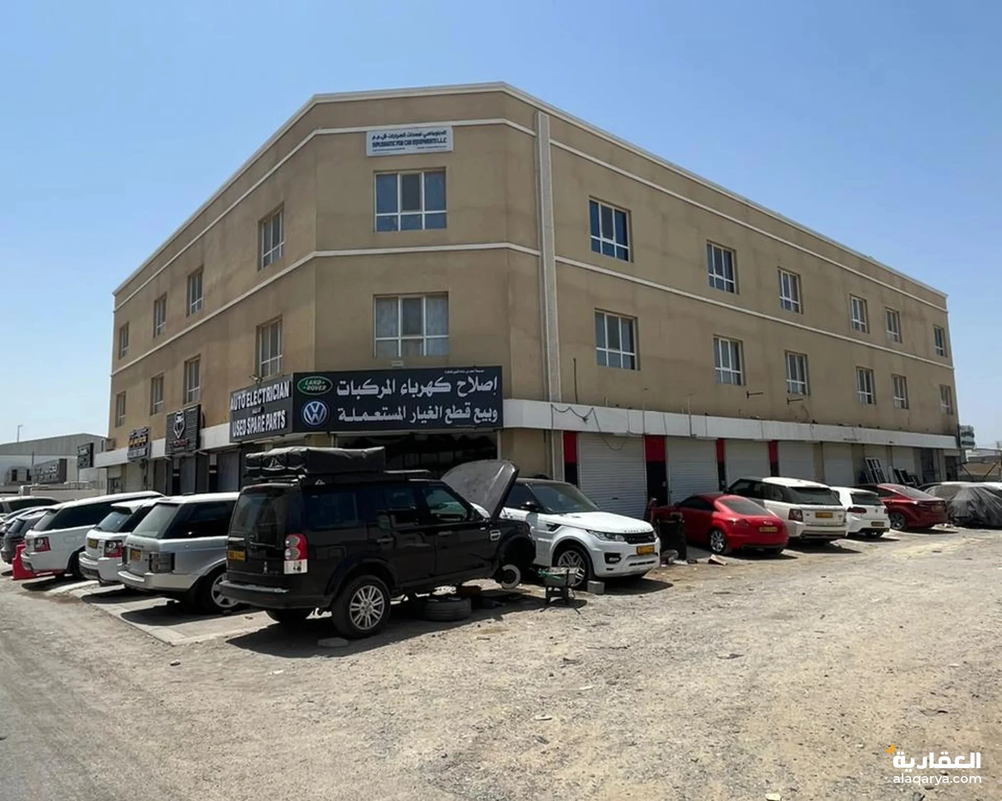 #مبنى ضخم داخل المعبيلة الصناعية