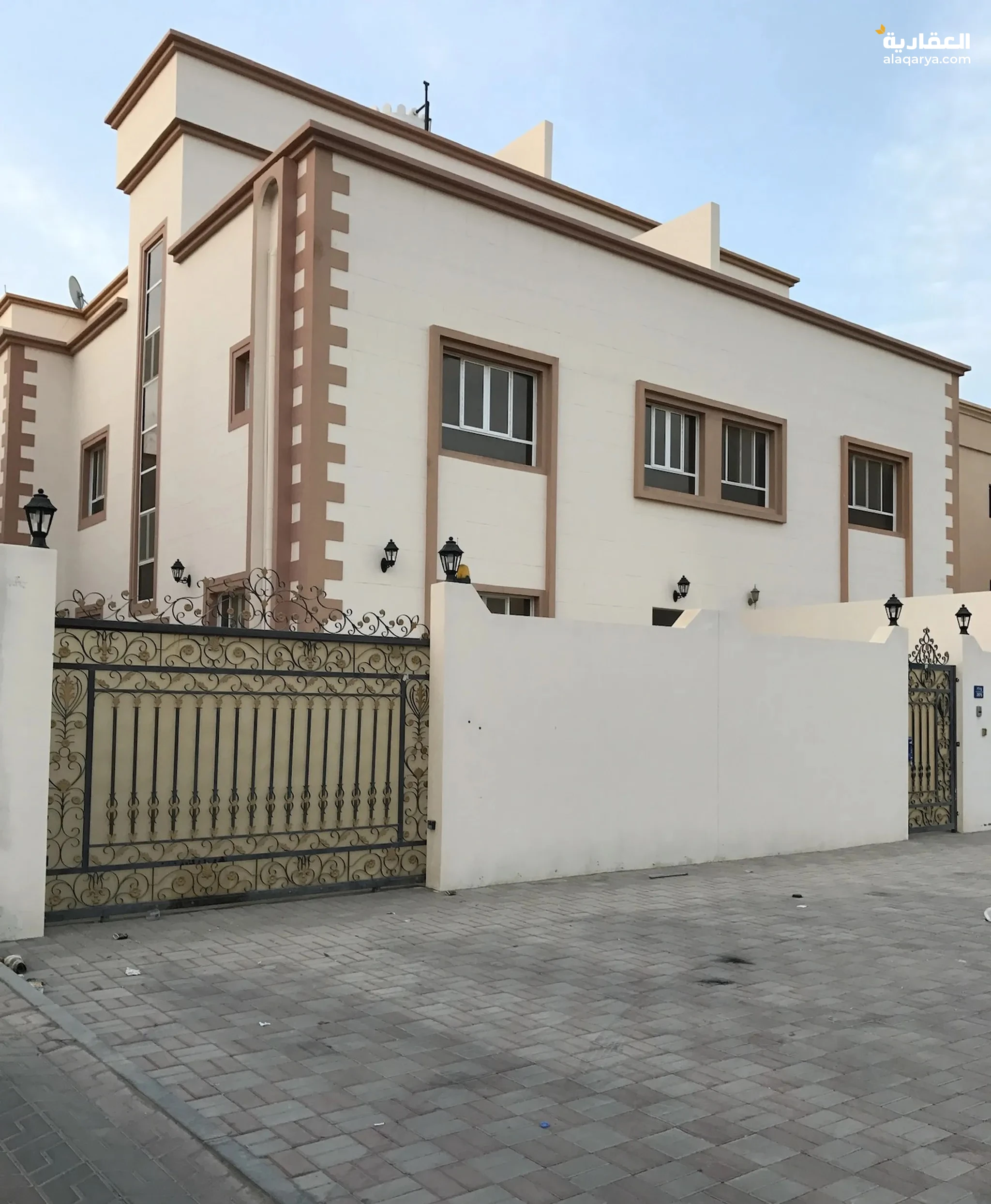 #توين فيلا للبيع في الخوض السادسة بسعر مغري