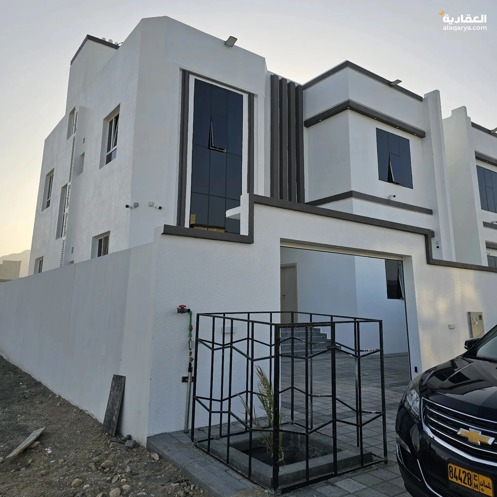 #فيلا فاخرة للبيع في العامرات