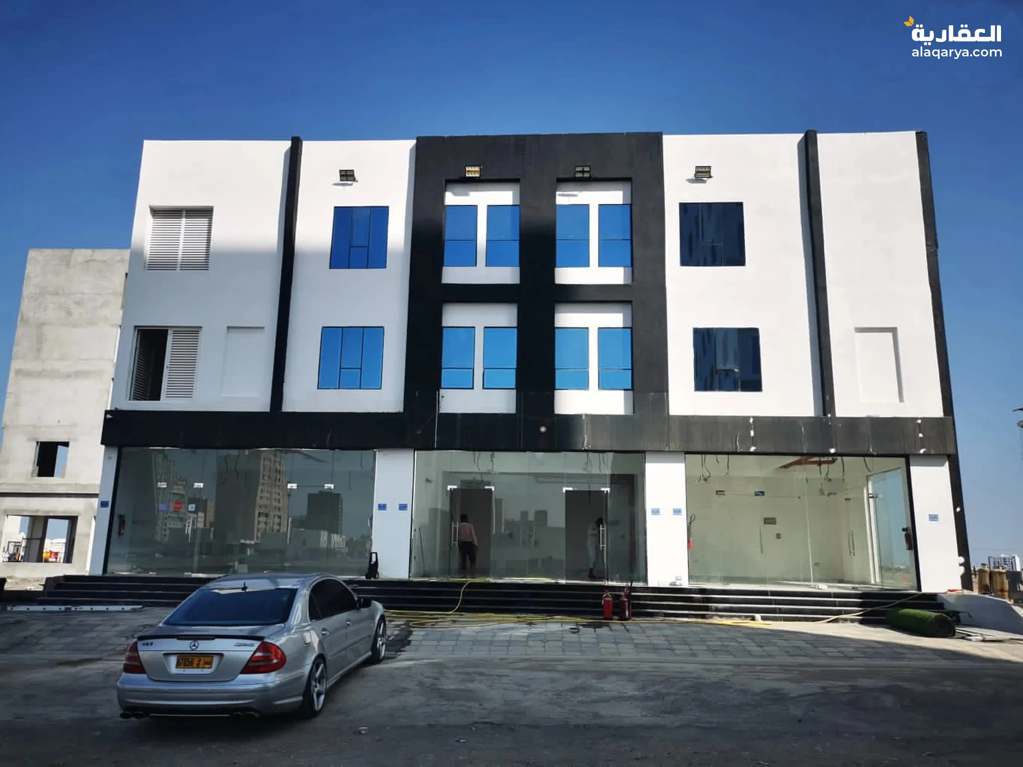 #مبنى للايجار بالكامل في المعبيلة