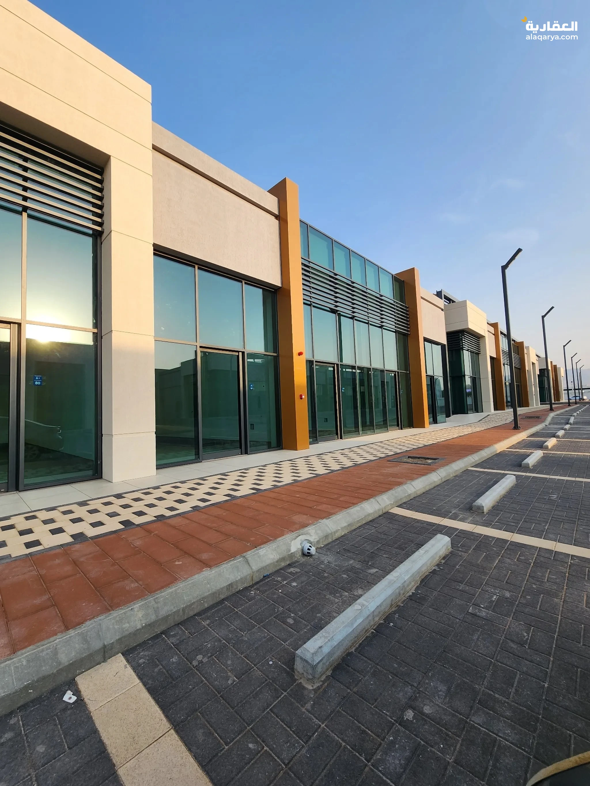 #للايجار محل جاهز للتسليم في مشروع جديد في العذيبة الشمالية