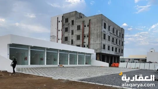 #محلات سكني تجاري جديده بركاء الرميس اول خط على الشارع العام