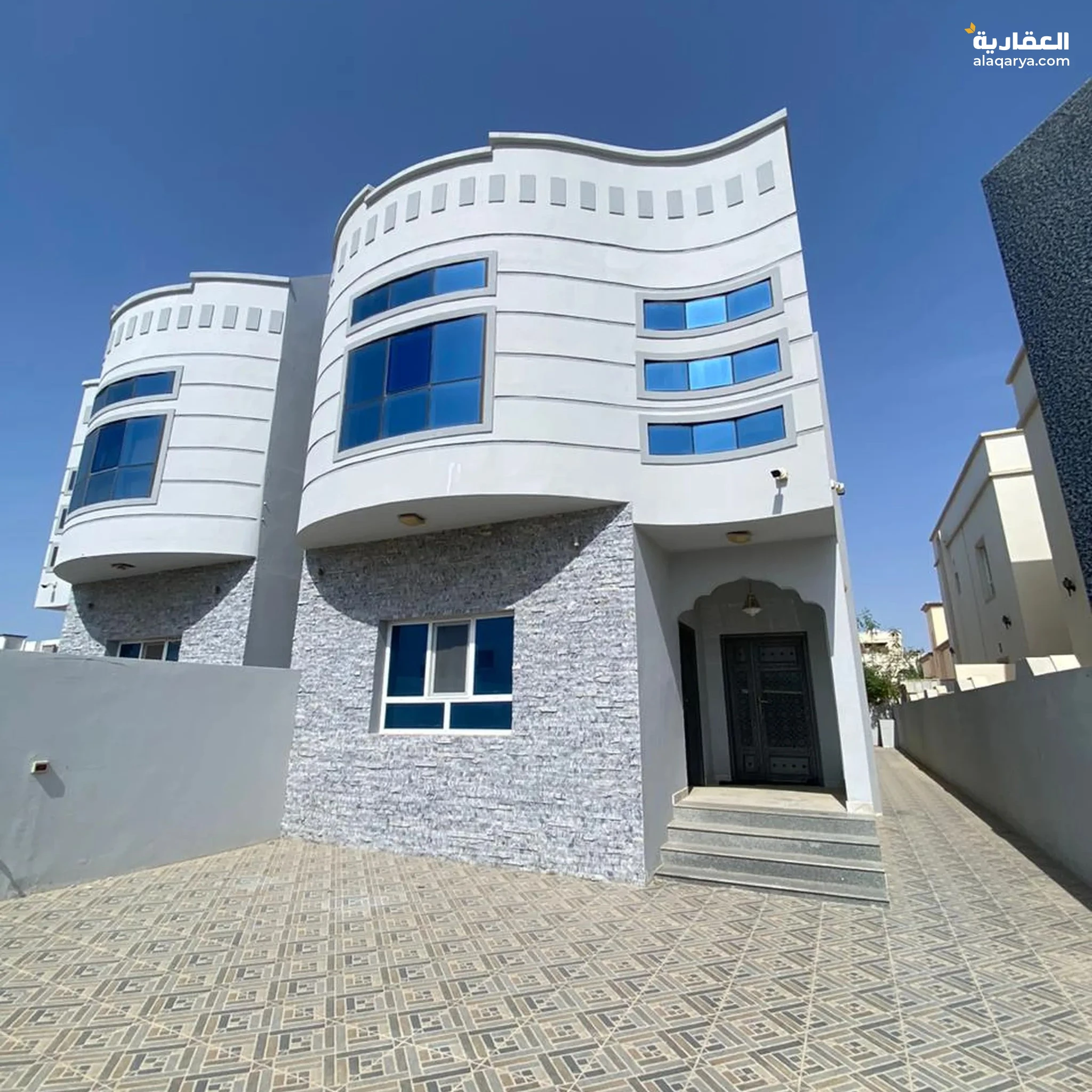 #فيلا للبيع في معبيله المرحله الثامنه