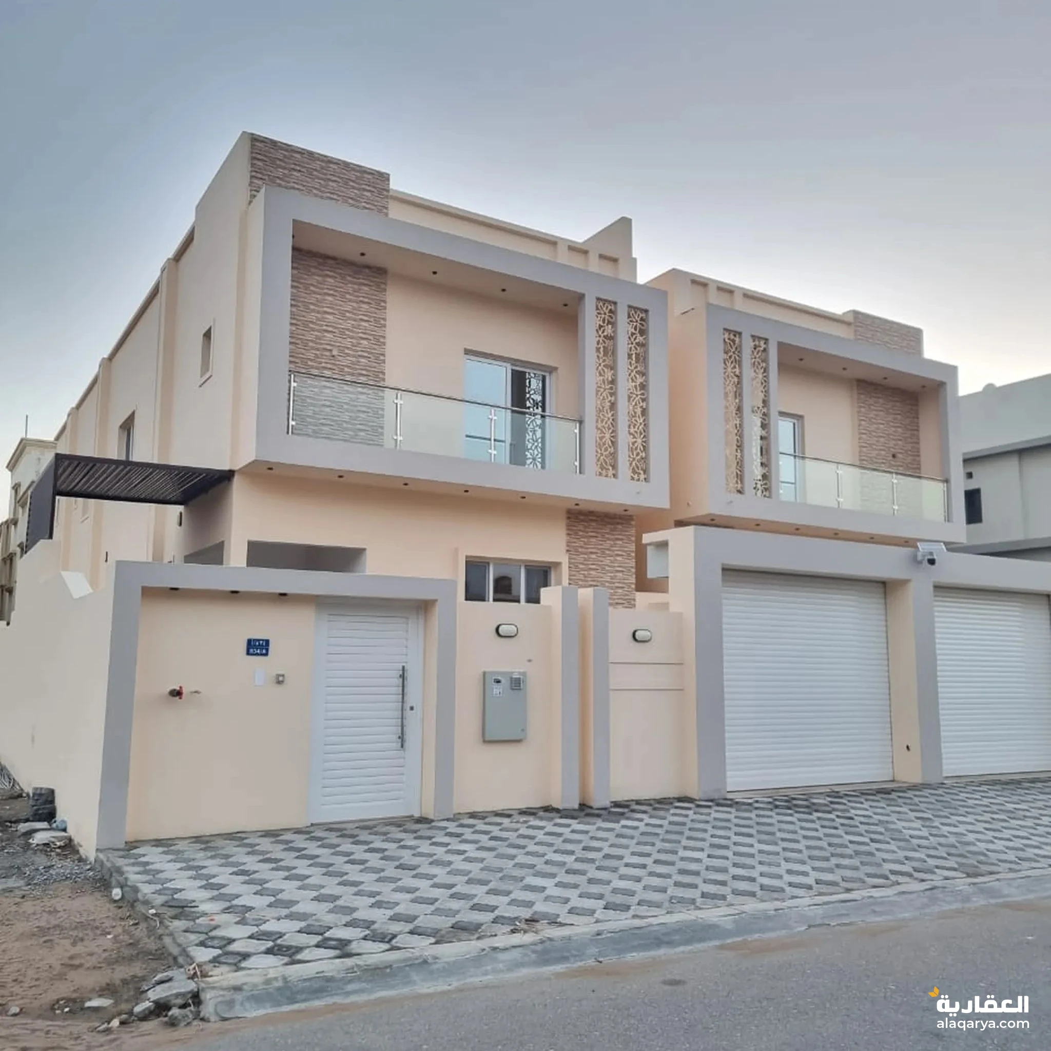 #توين فيلا للبيع بالغبره الجنوبية