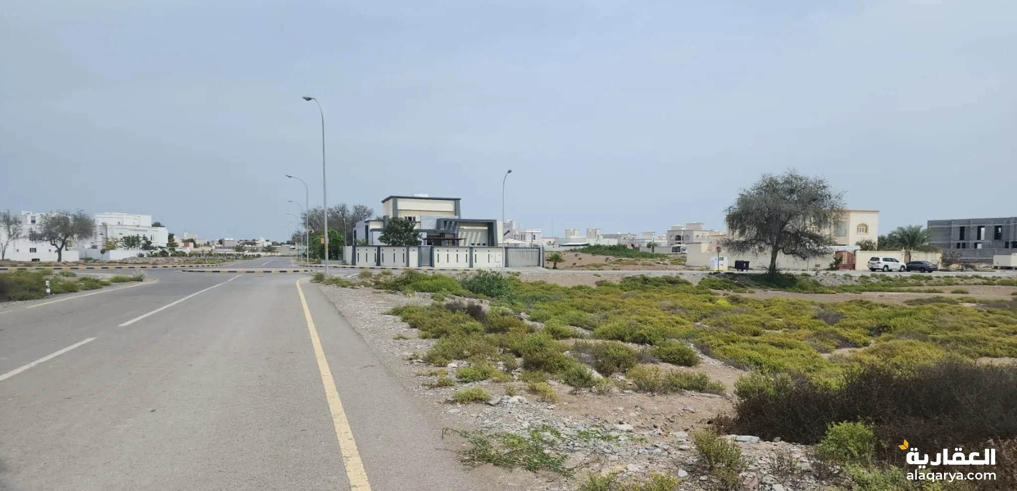 #للبيع قطعه ارض سكنيه للبيع في المنومه رقم6 مساحة 600 متر علي شارع قار قريب من قصر البركه