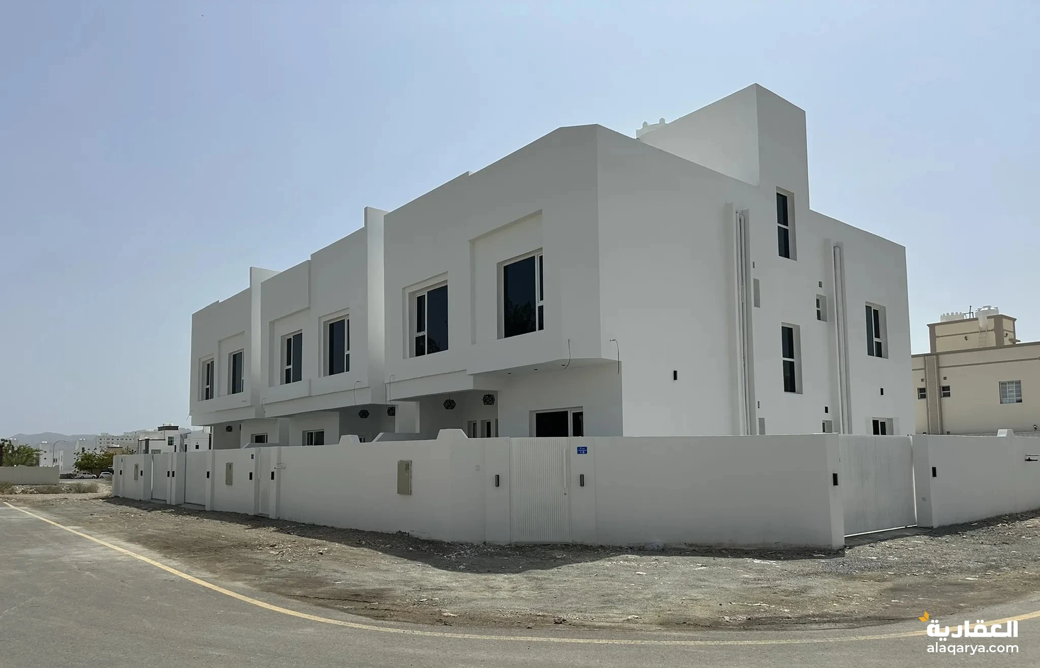 #من المالك 3 فيلل في العامرات 6 البريد