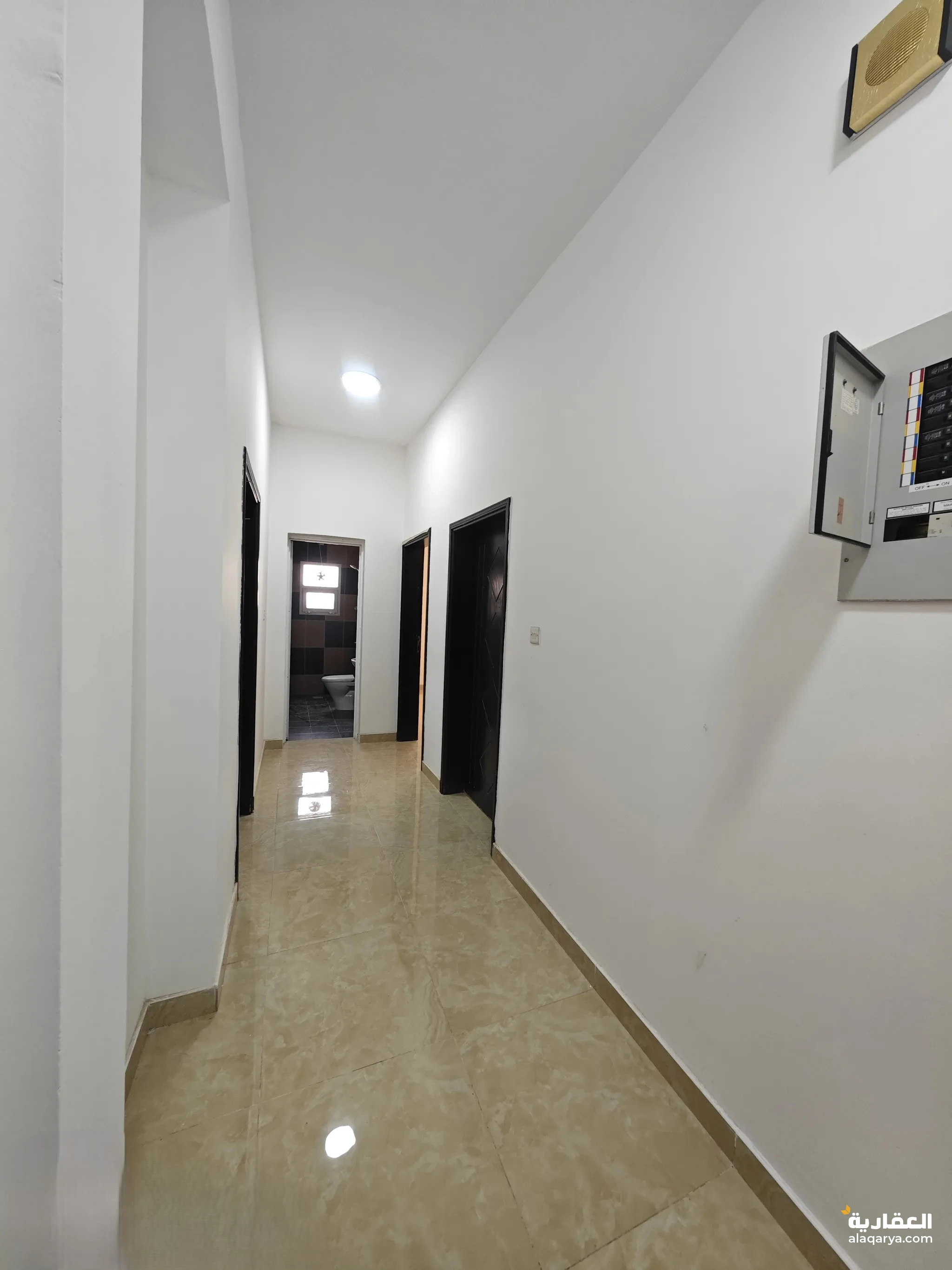 #انا المالك للبيع شقة سكنية بالطابق الأول بشارع النور