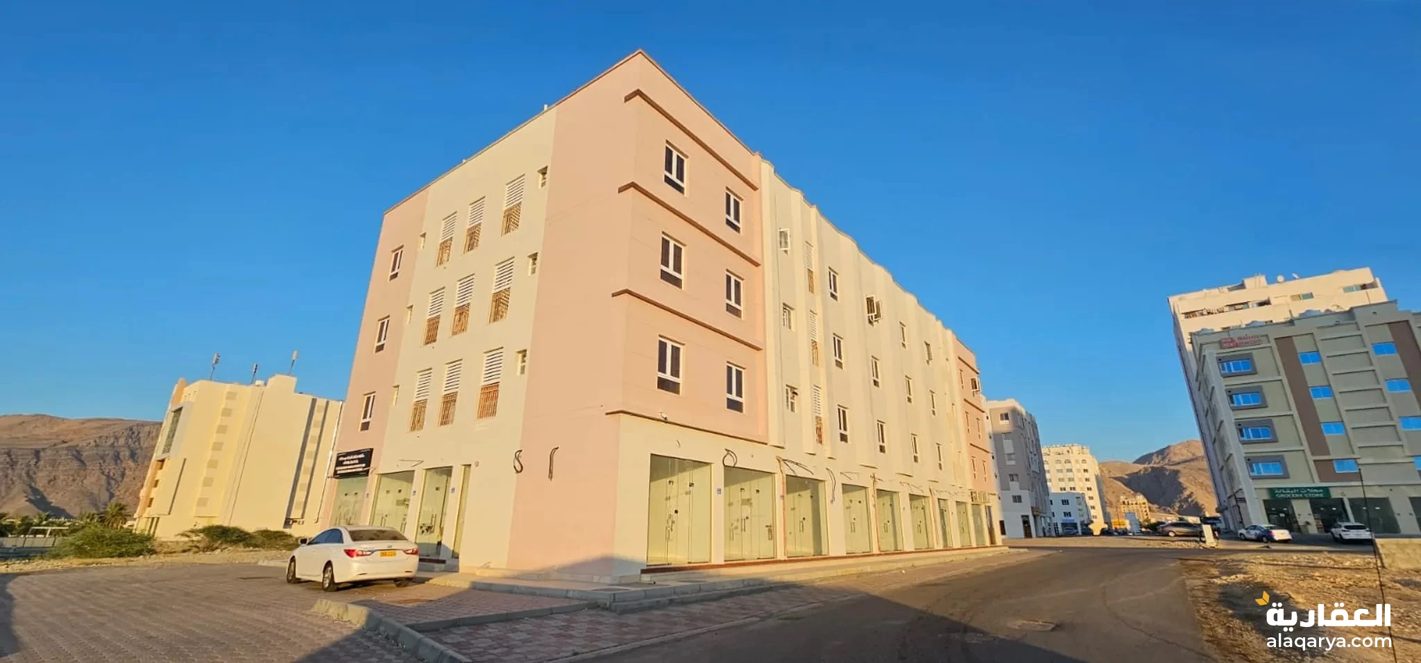 #للبيـــــــــــــع مبنى سكني تجاري بعائد 15% في العامرات الاولى