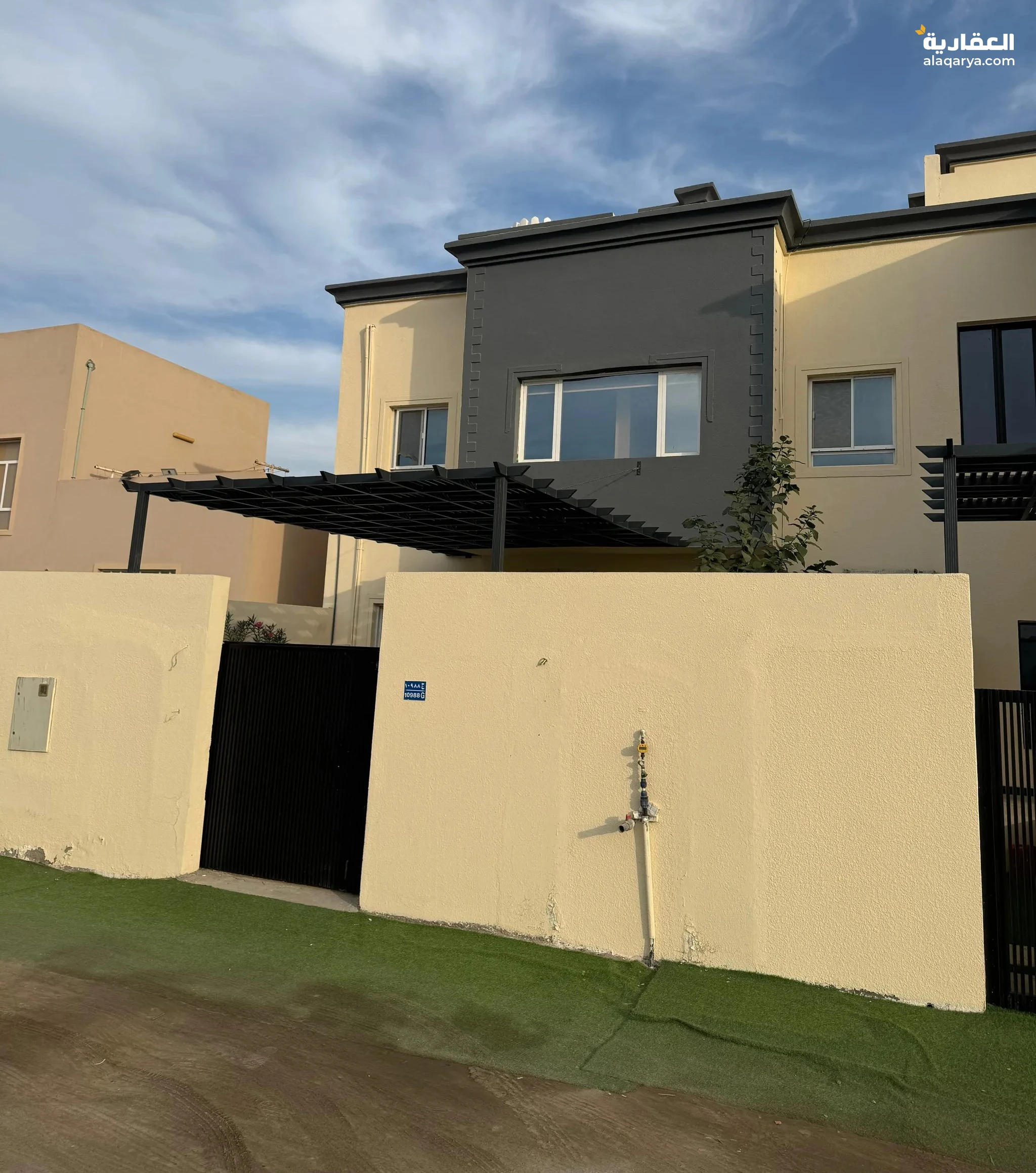 #فيلا للبيع في المعبيلة قريب من مسقط مول