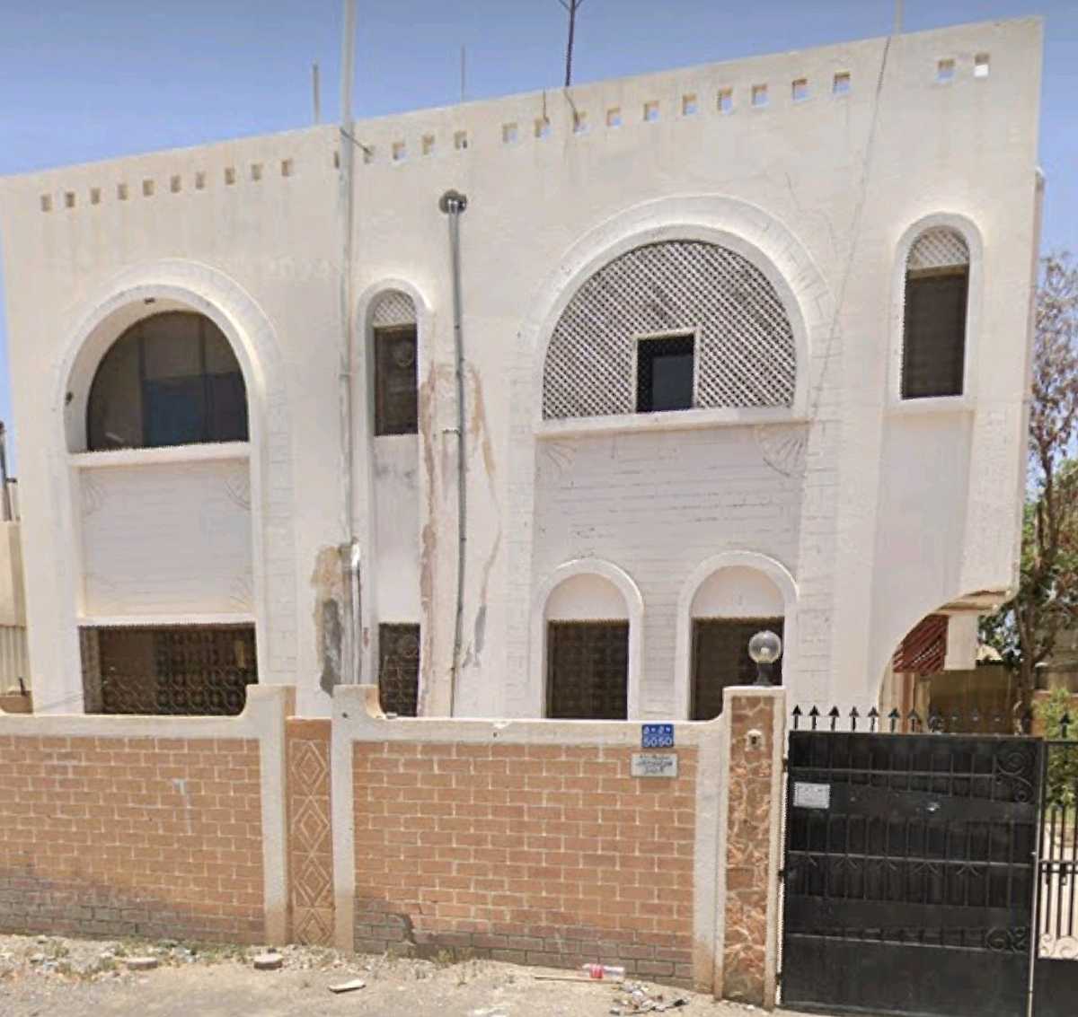 بناية سكنية للبيع (شقق) فرصة للاستثمار