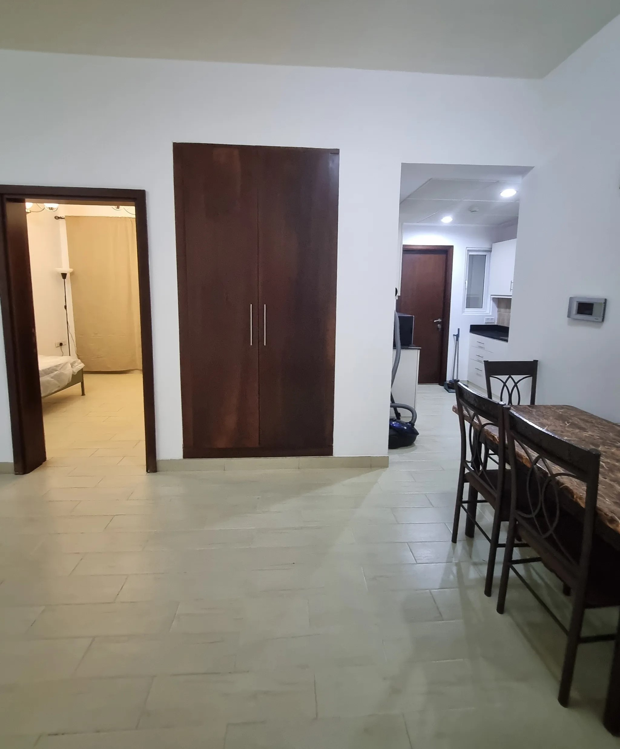 #استويود مؤثث في بوشر شارع الكليات