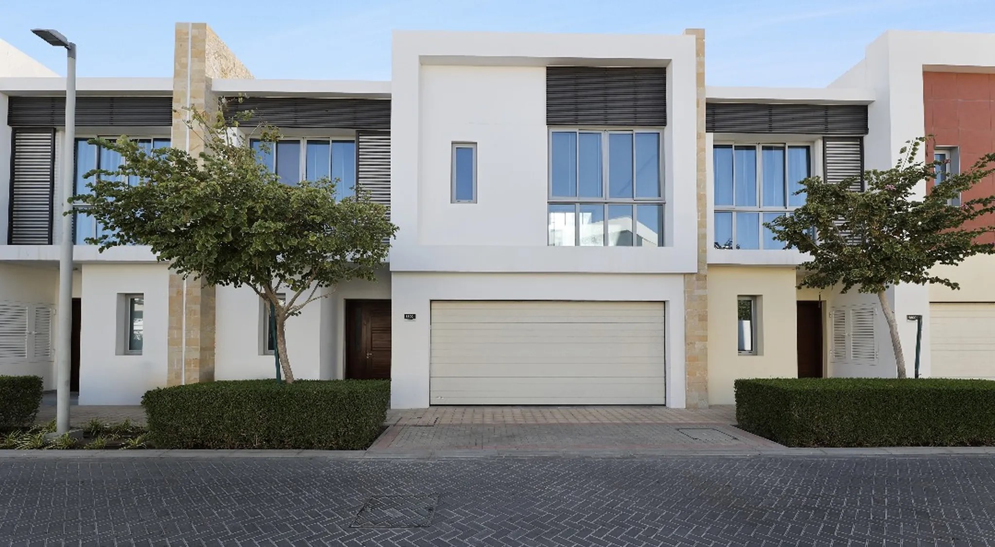 #تاون هاوس بثلاث غرف نوم مع حق التملك الحر