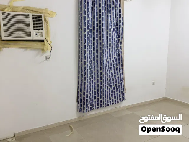 غرف مفروشة وغير مفروشة في الخوير جنب الجامعة التقنية