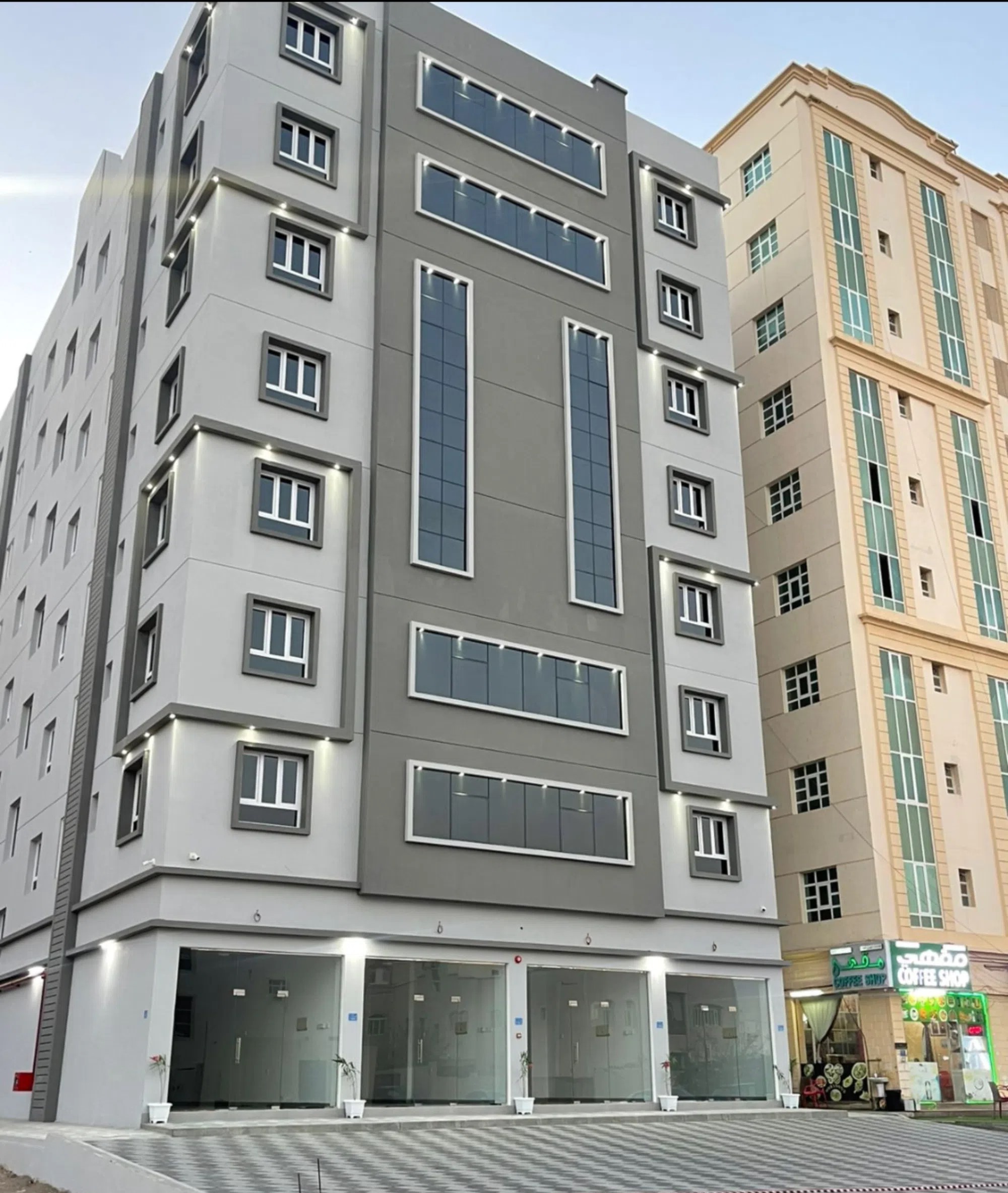 #محلات مؤجرة للبيع في المعبيلة الحنوبية بقرب من نيستو واسواق بن راشد وبجوار مسجد البارئ