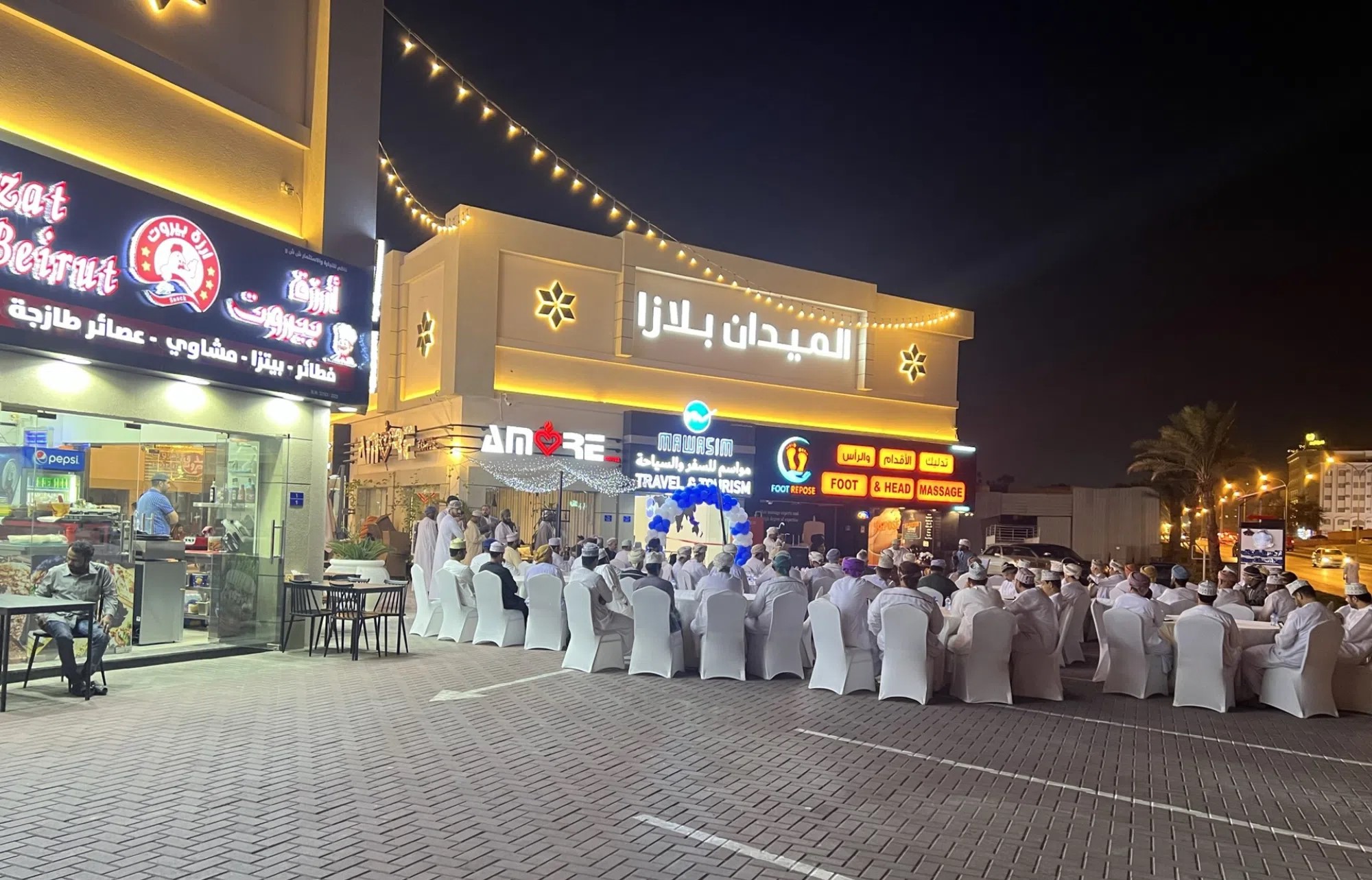 #محلات مميزه للبيع في قلب الخوير ب دخل شهري ممتاز