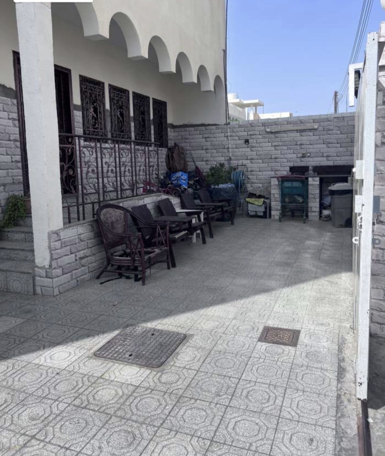 للبيع فيلا واسعة في الخوير